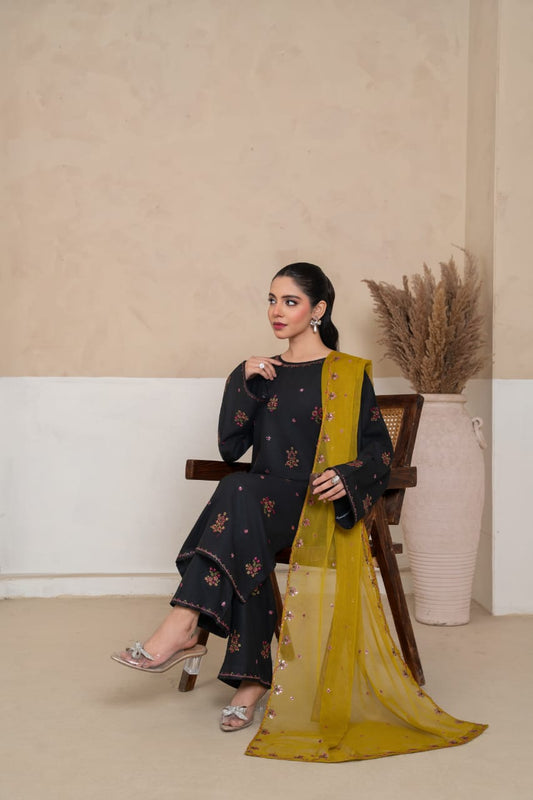 Allure Embroidered 3pc