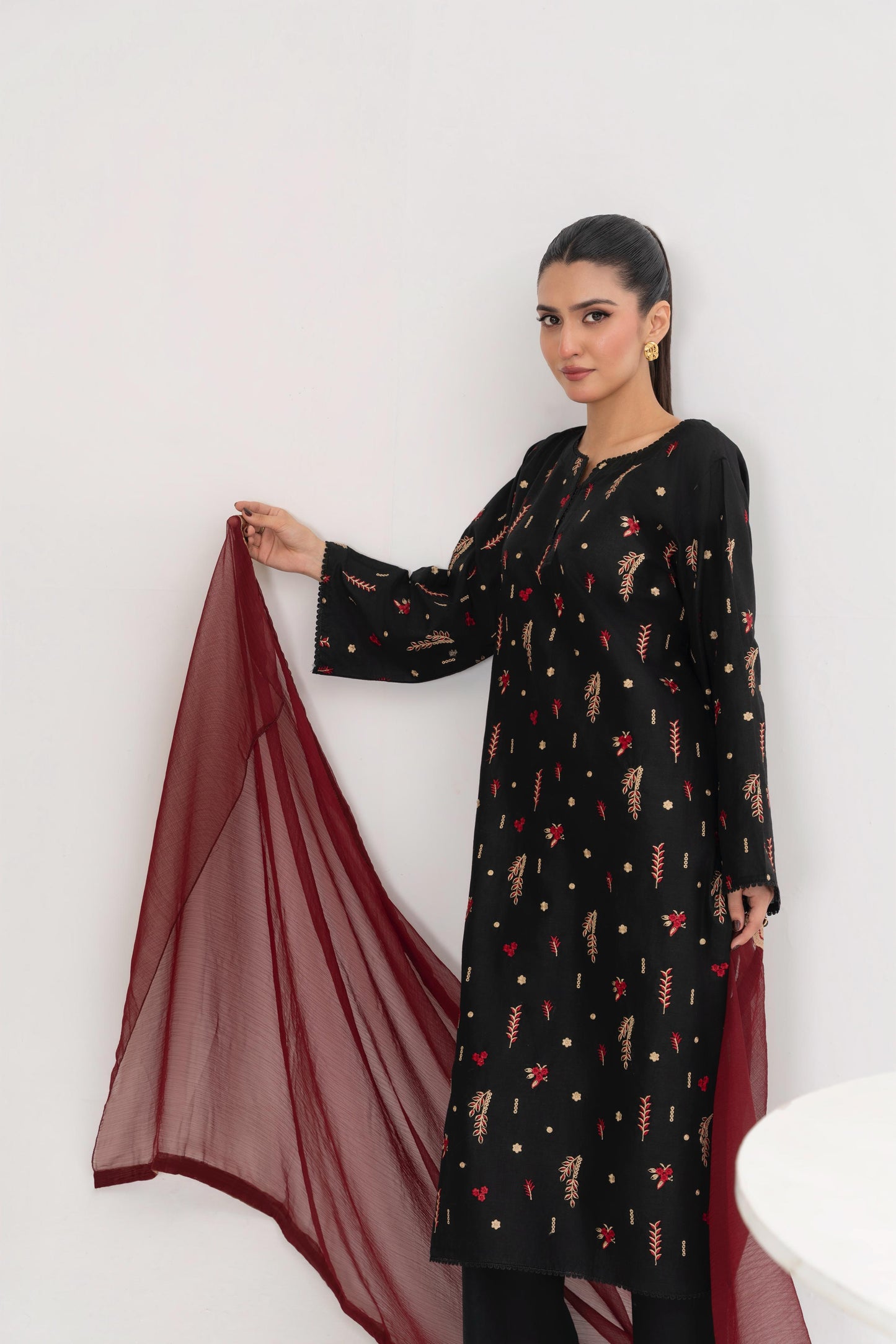 Diana Embroidered 3-Pcs